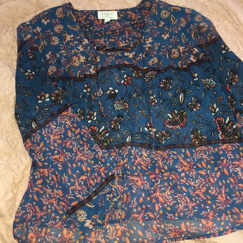 Everly X Francesca’s Floral Blue Sheer Blouse